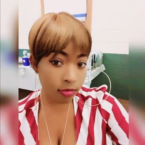 Meet your Posher, Alecia